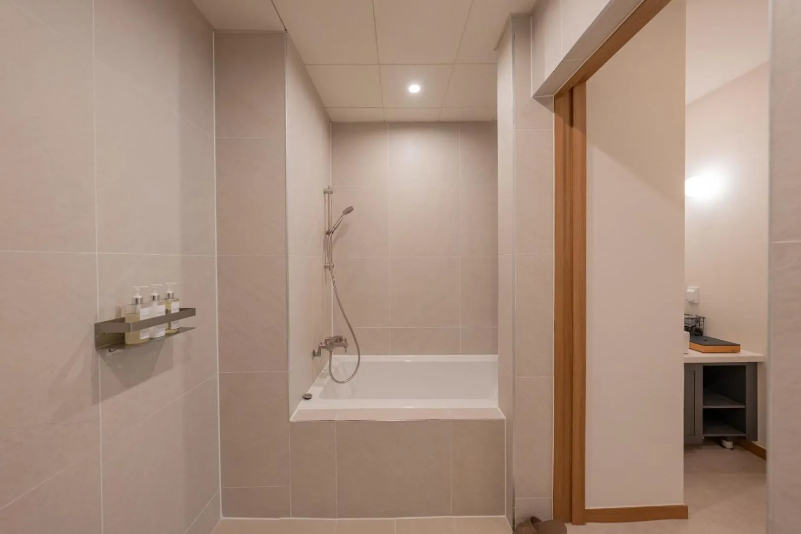 H-Avenue Hotel Munhyeon Pusan