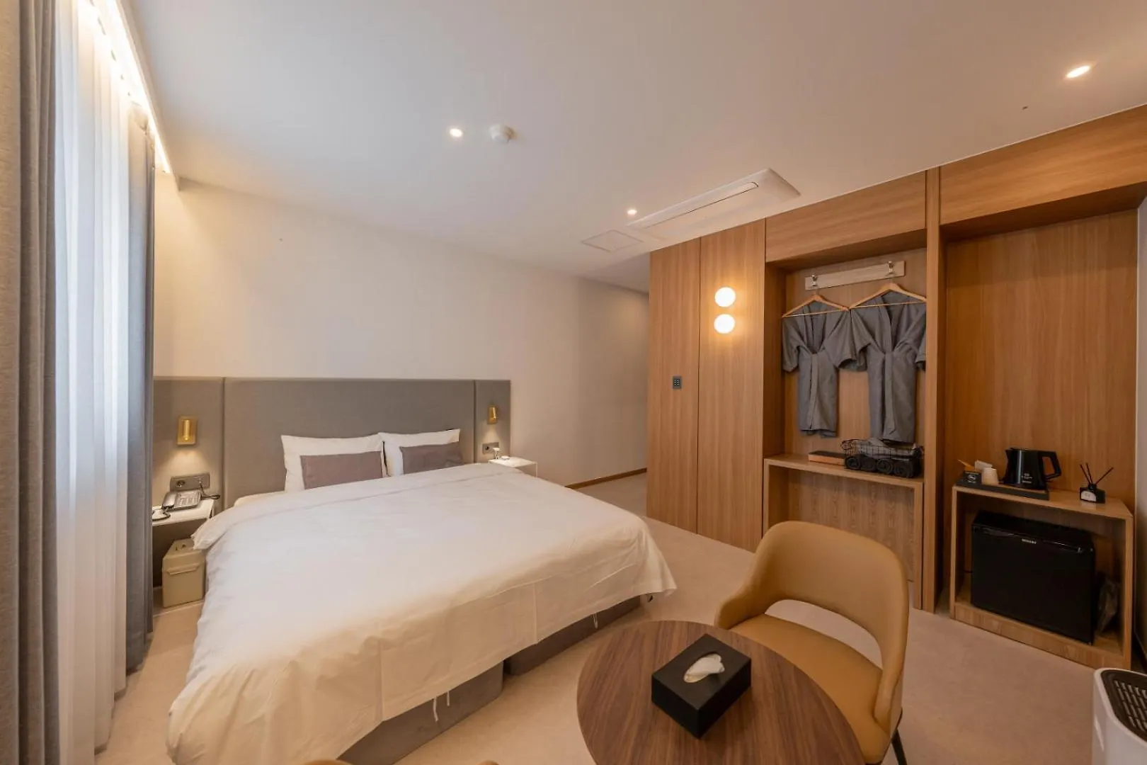 H-Avenue Hotel Munhyeon Pusan 0*,