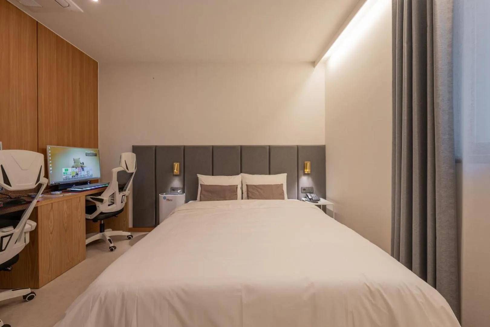 H-Avenue Hotel Munhyeon Busan