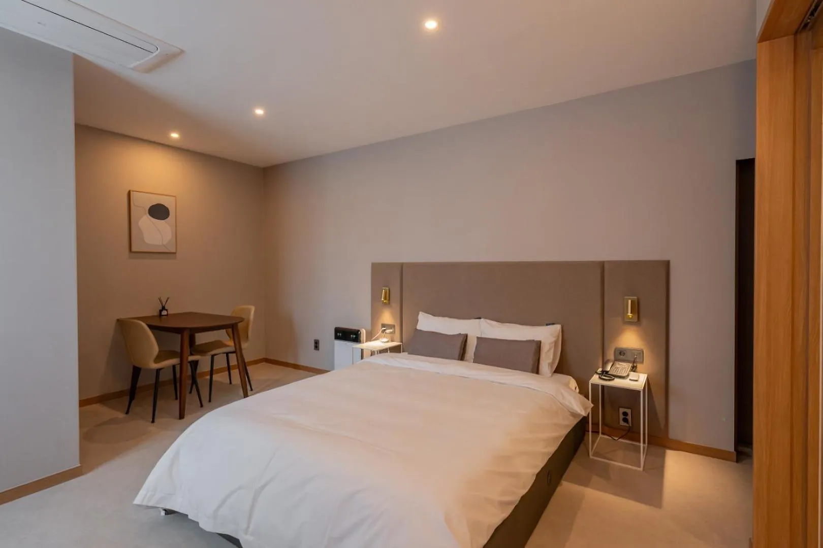H-Avenue Hotel Munhyeon Busan