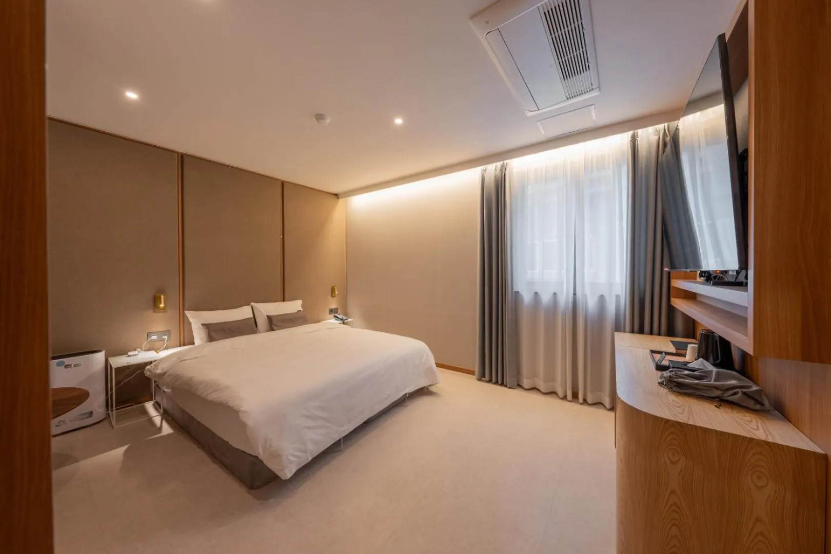 H-Avenue Hotel Munhyeon Busan 0*,